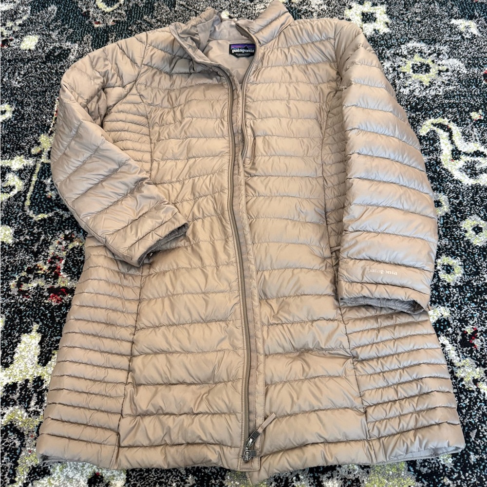 Patagonia women’s down sweater, size XL